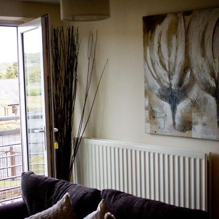 The Lindley Suite - Simple2Let Serviced Apartments Huddersfield Exterior foto