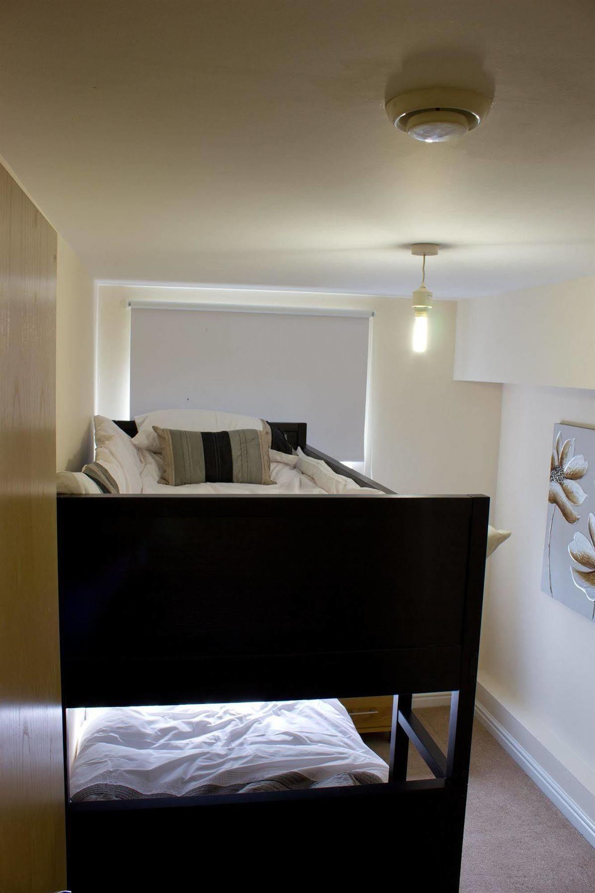 The Lindley Suite - Simple2Let Serviced Apartments Huddersfield Exterior foto